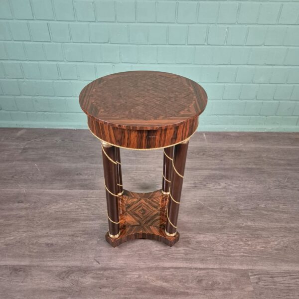 Table Walnut Ø 0,47 m