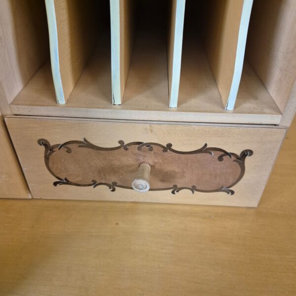 Ladies' Bureau Walnut - Image 18