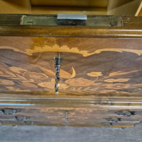 Ladies' Bureau Walnut - Image 24