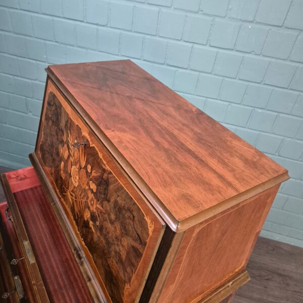 Ladies' Bureau Walnut - Image 7