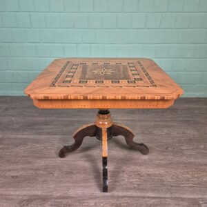 Table Gründerzeit 1880 Walnut