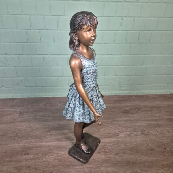 Statue Girl in a Summer Dress Bronze 1,04 m