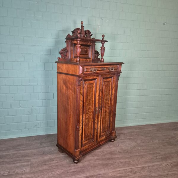 Vertico Gründerzeit 1880 Walnut