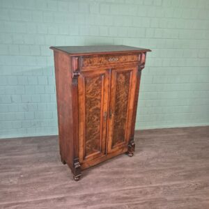Vertico Gründerzeit 1880 Walnut