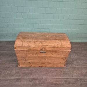 Chest Gründerzeit 1880 Pine