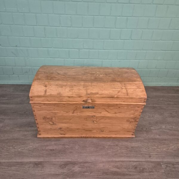 Chest Gründerzeit 1880 Pine