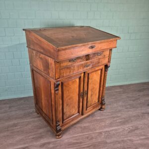 Stand Gründerzeit 1880 Walnut