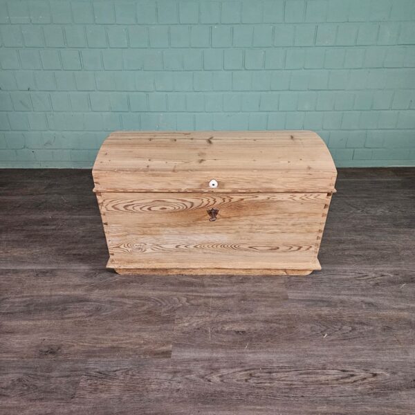 Chest Jugendstil 1910 Pine - Image 3