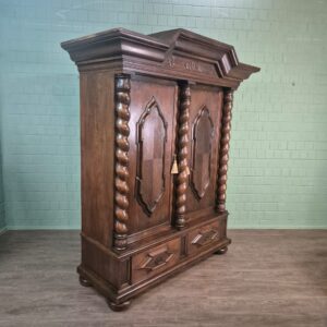 Wardrobe Neo-baroque 1910 Oak