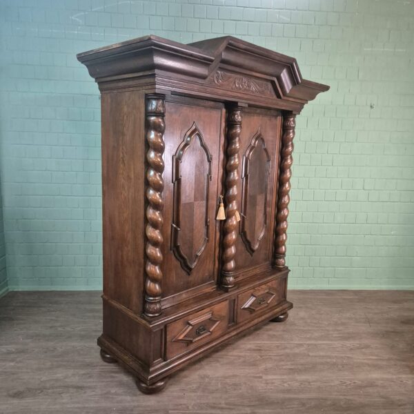 Wardrobe Neo-baroque 1910 Oak