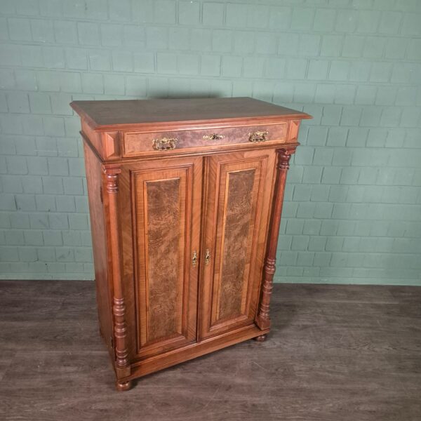Vertico Gründerzeit 1880 Walnut
