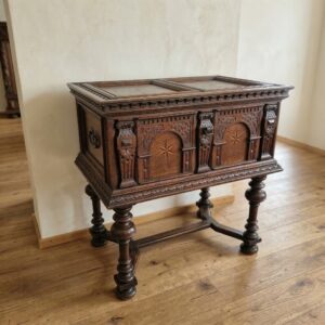 Chest Baroque 1740 Oak
