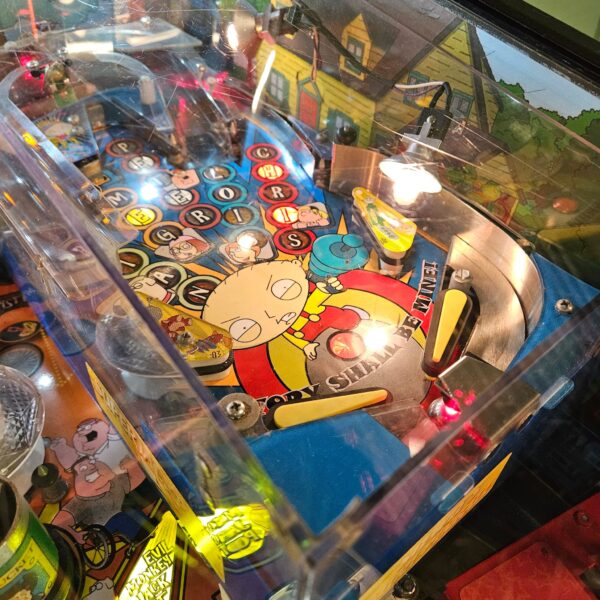 Pinball Family Guy 2007 - Image 17