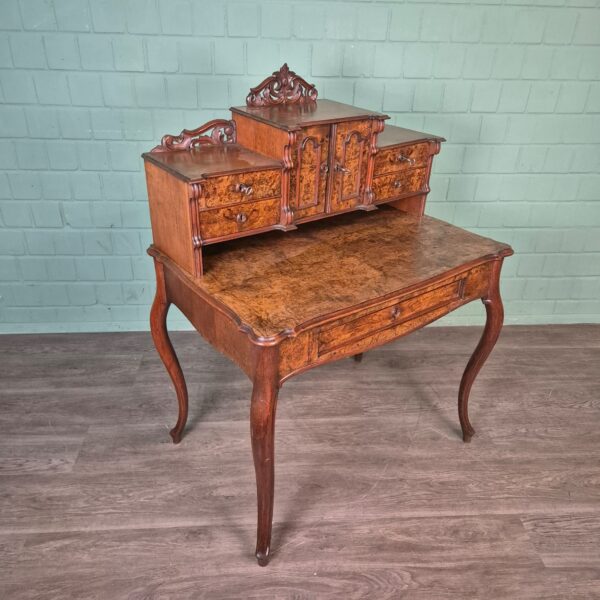 Ladies' desk Louis Philippe 1860 Walnut