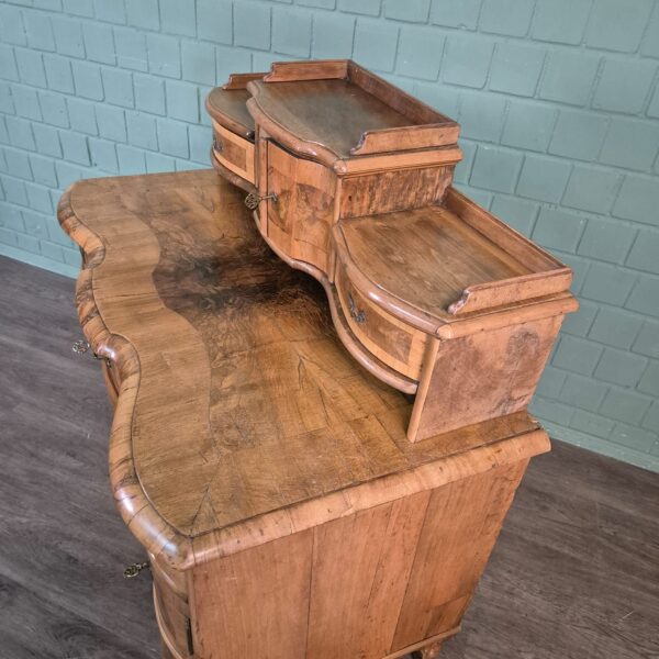 Desk Baroque 1770 Walnut - Image 6