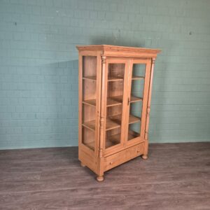 Display Cabinet Pine 1,13 m