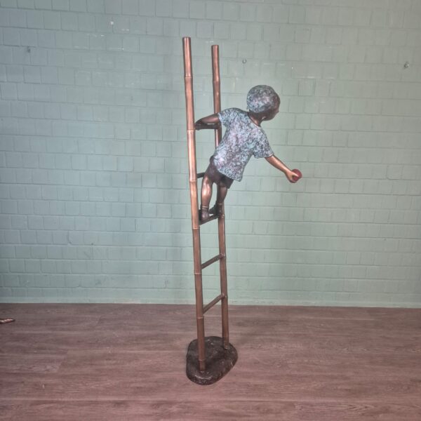 Statue Boy climbing a Ladder Bronze 2,06 m - Image 9