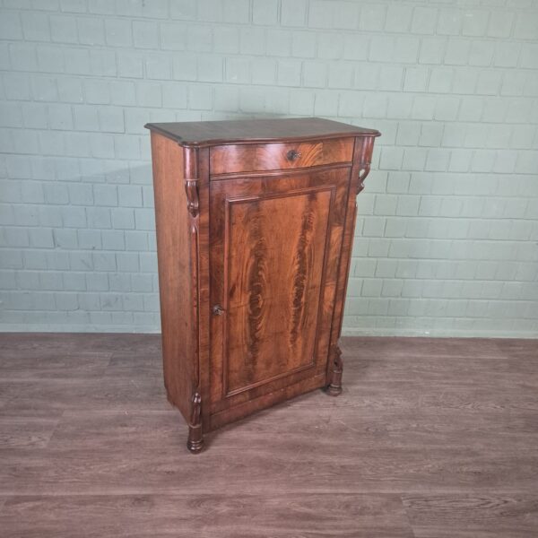 Vertico Gründerzeit 1880 Walnut
