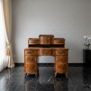 Desk Baroque 1770 Walnut