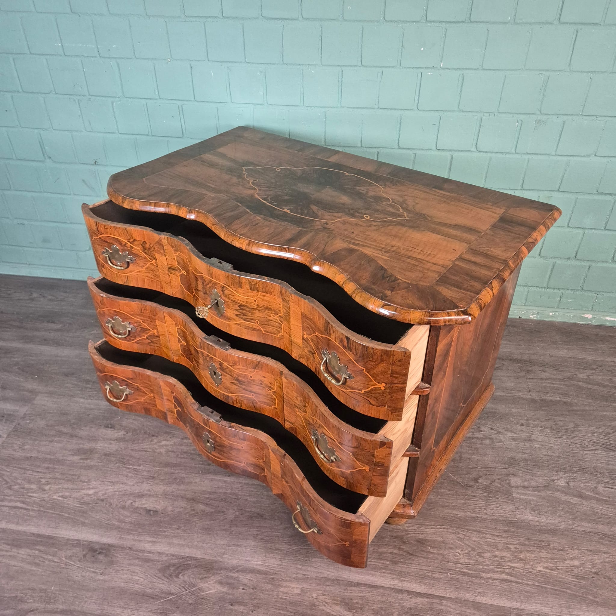 Chest of Drawers Baroque 1770 Walnut - Image 12
