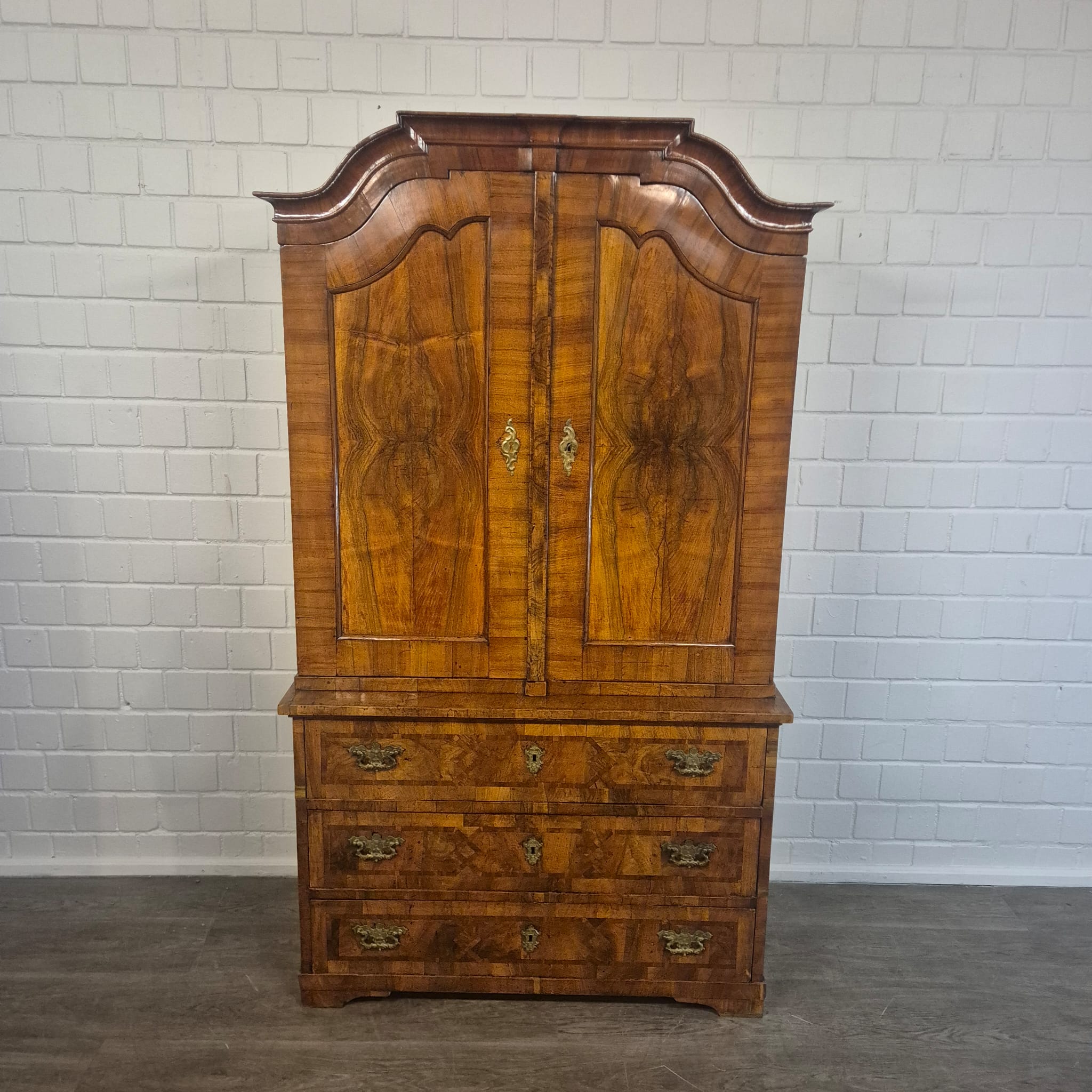 Cabinet Baroque 1770 Walnut - Image 3