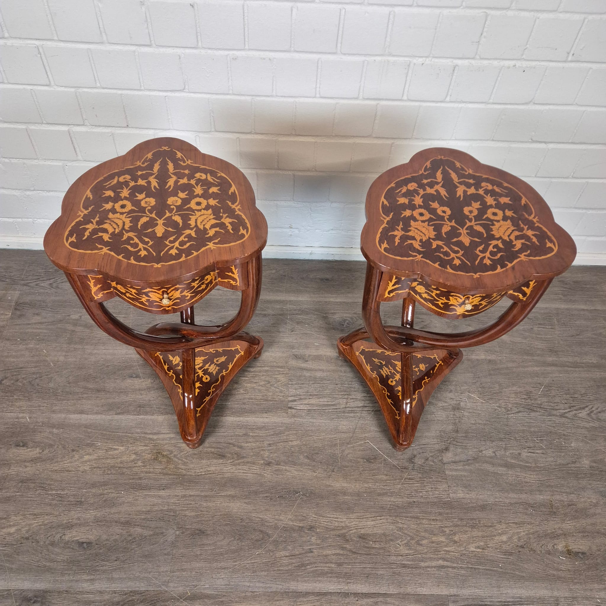 Set Tables Walnut Baroque-style 0,45 m - Image 4