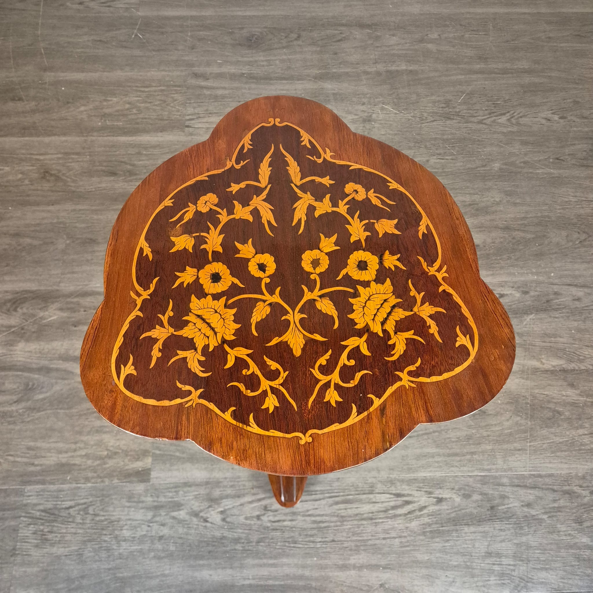 Table Walnut Baroque-style 0,45 m - Image 4