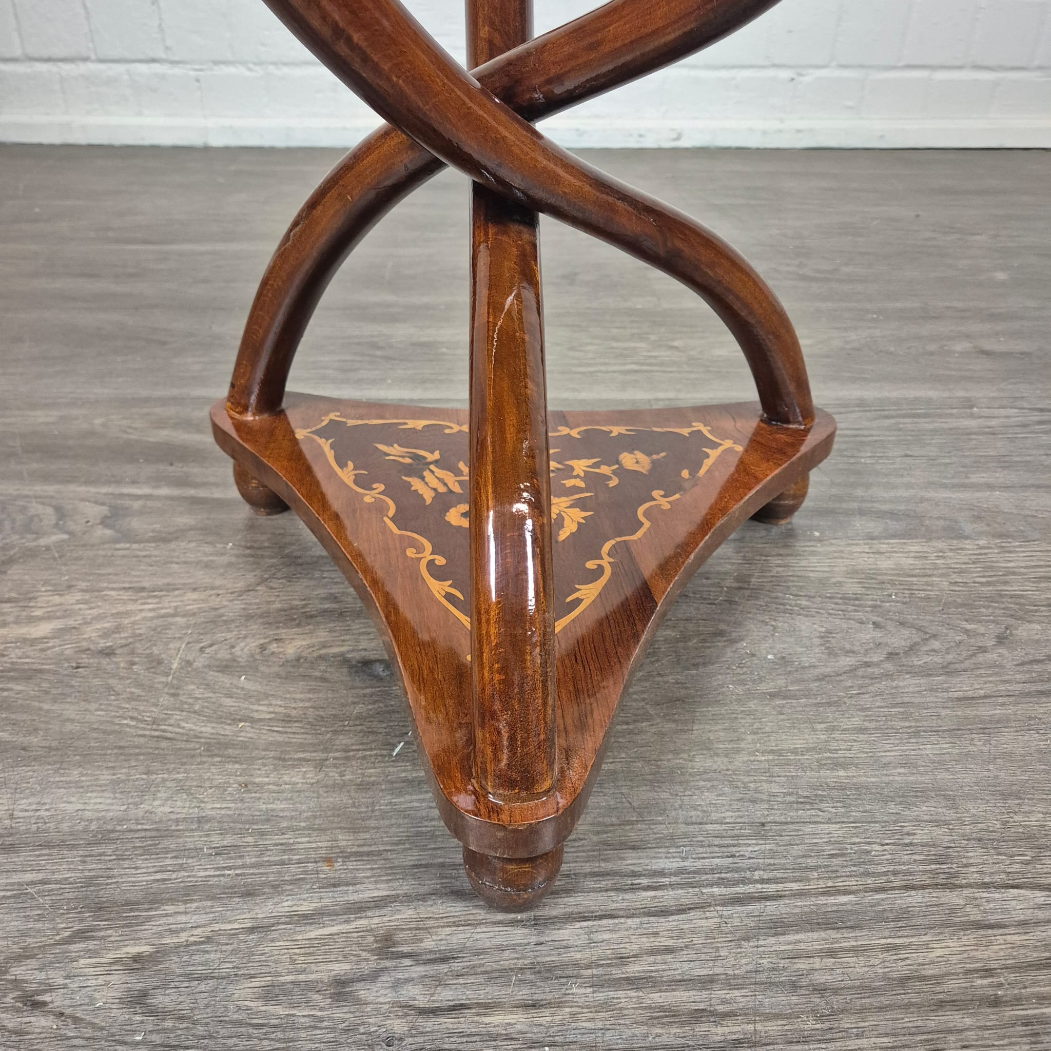 Table Walnut Baroque-style 0,45 m - Image 8
