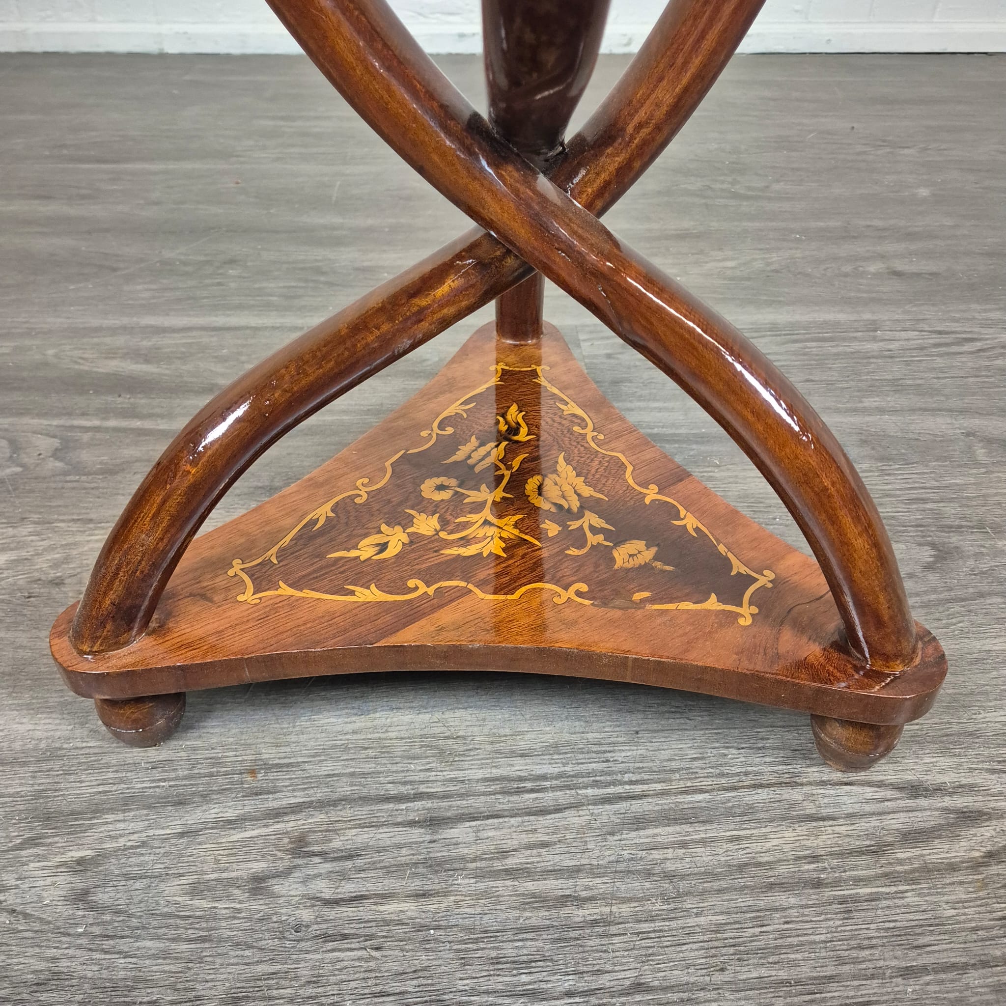 Table Walnut Baroque-style 0,45 m - Image 11