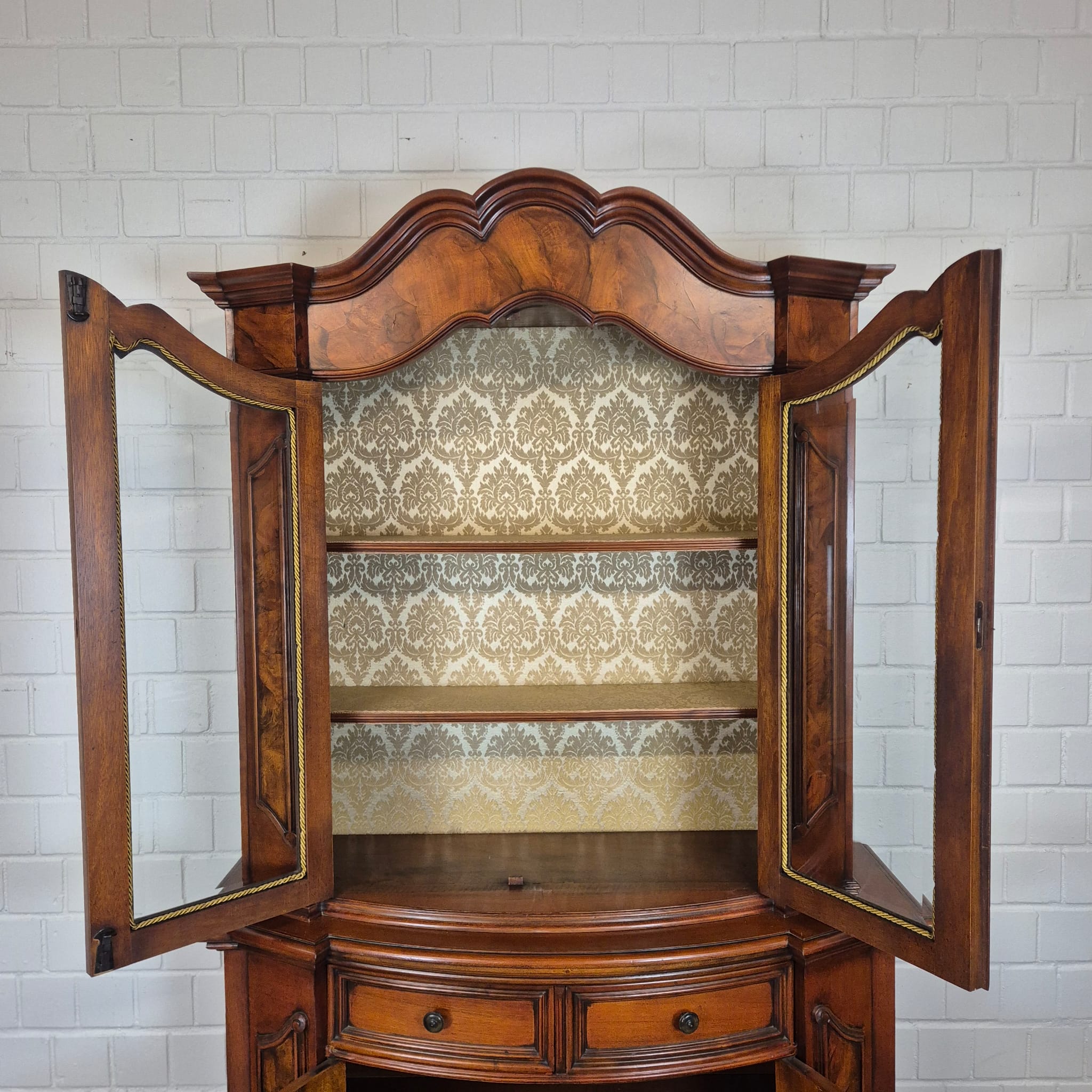 Display Cabinet Neo-baroque Walnut 1,35 m - Image 17