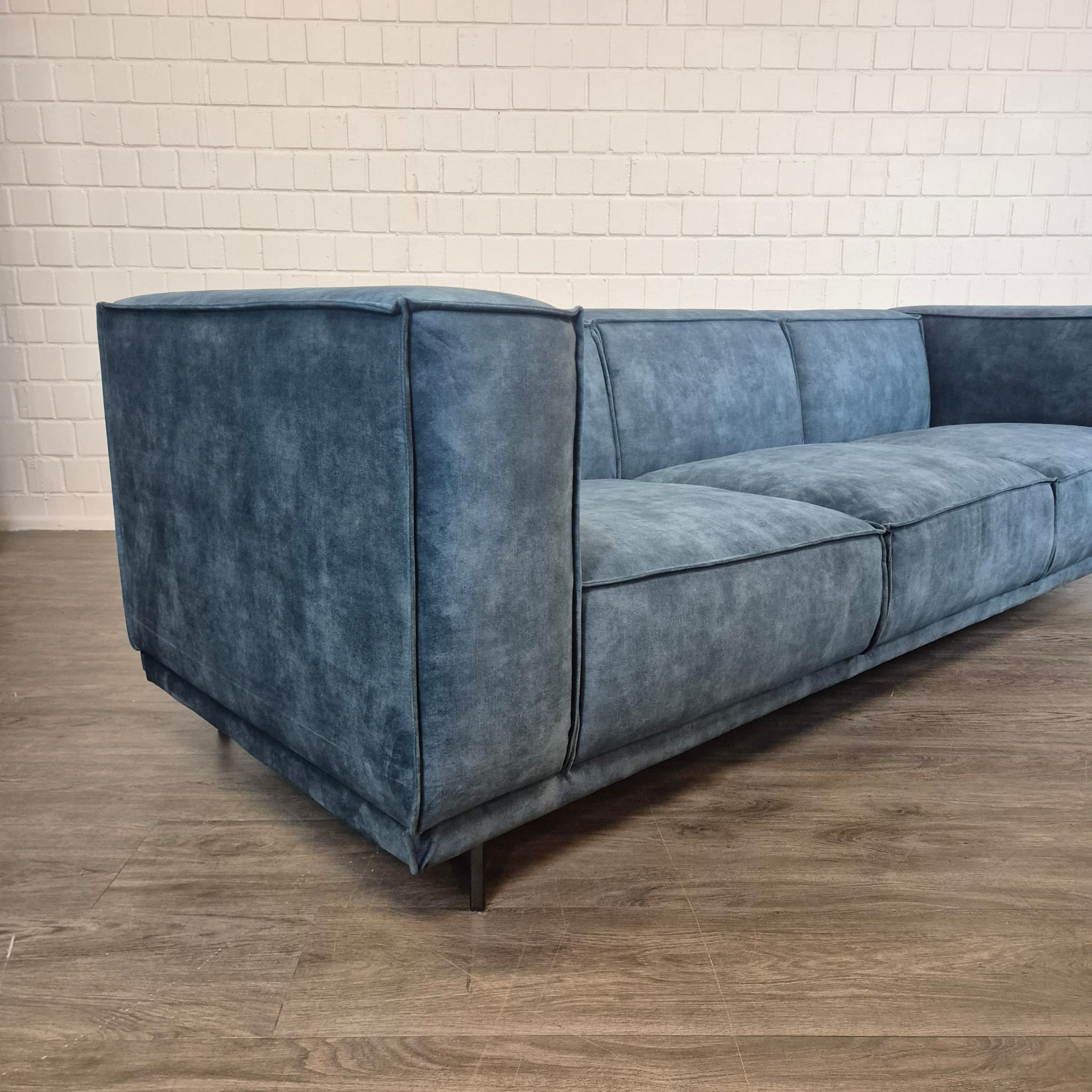Sofa Blue 2,74 m Velvet - Image 8