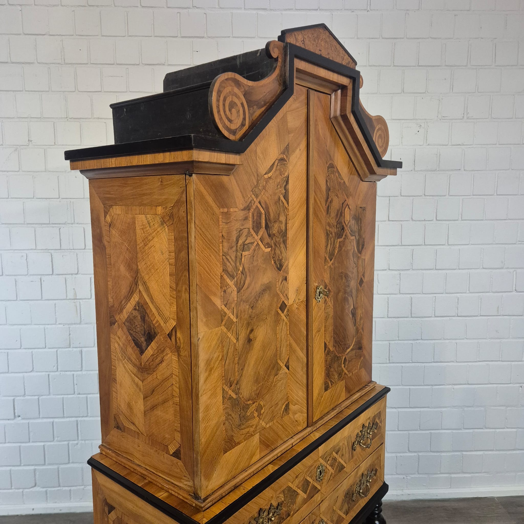 Cabinet Baroque 1770 Walnut - Image 8