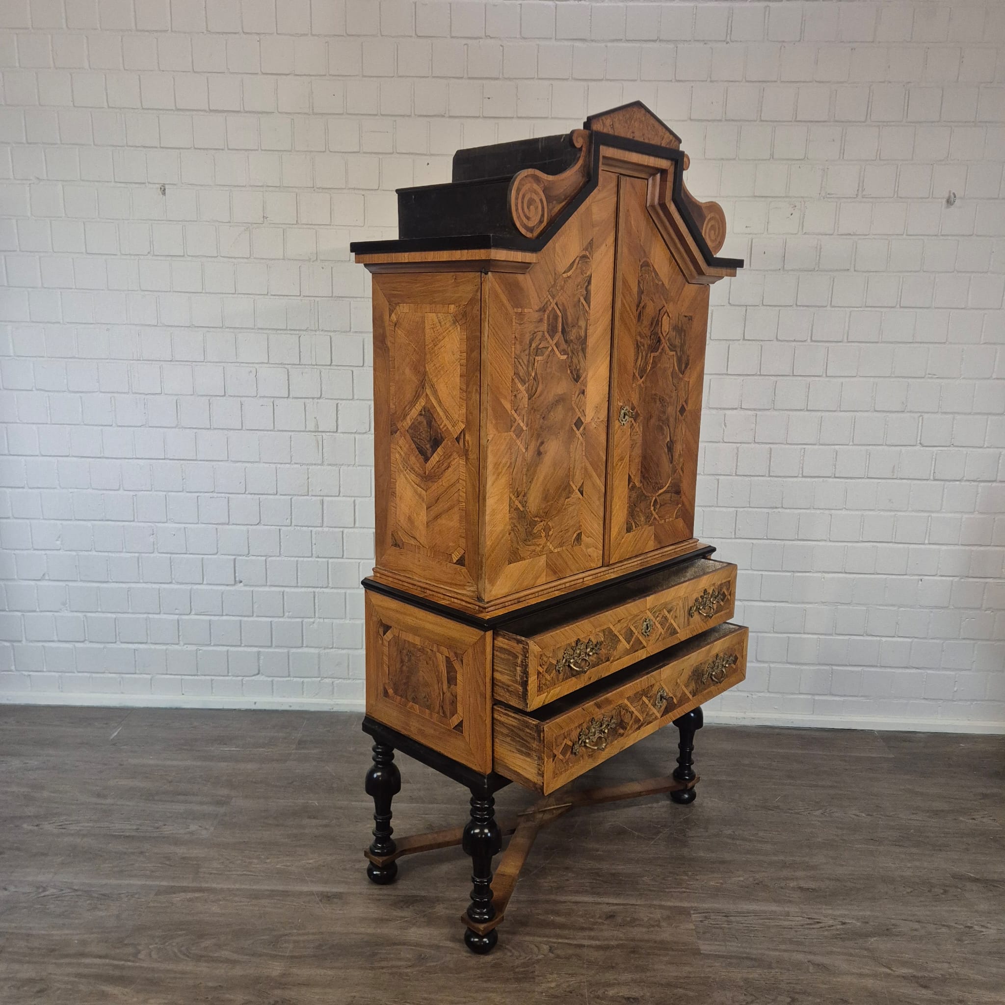 Cabinet Baroque 1770 Walnut - Image 24