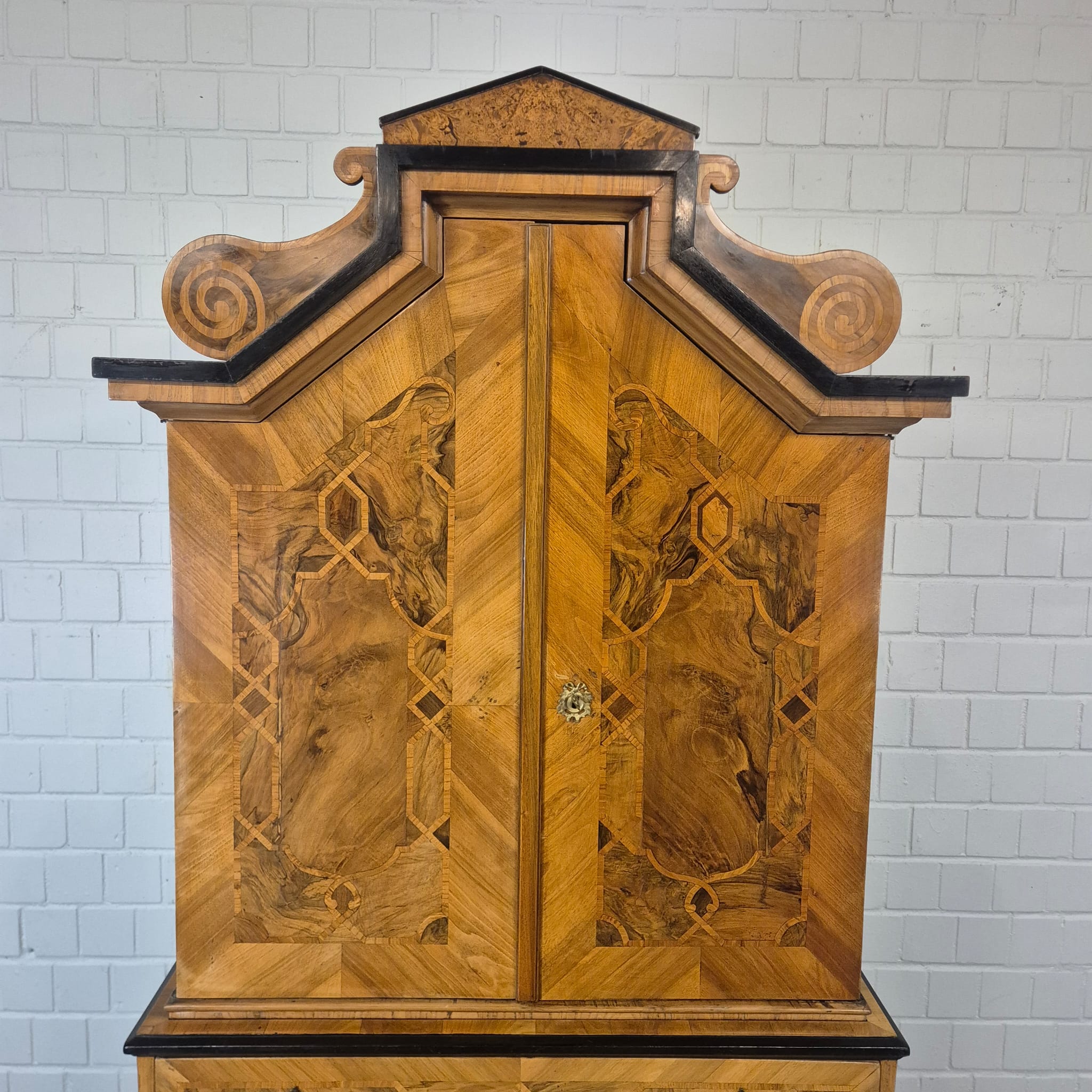 Cabinet Baroque 1770 Walnut - Image 6
