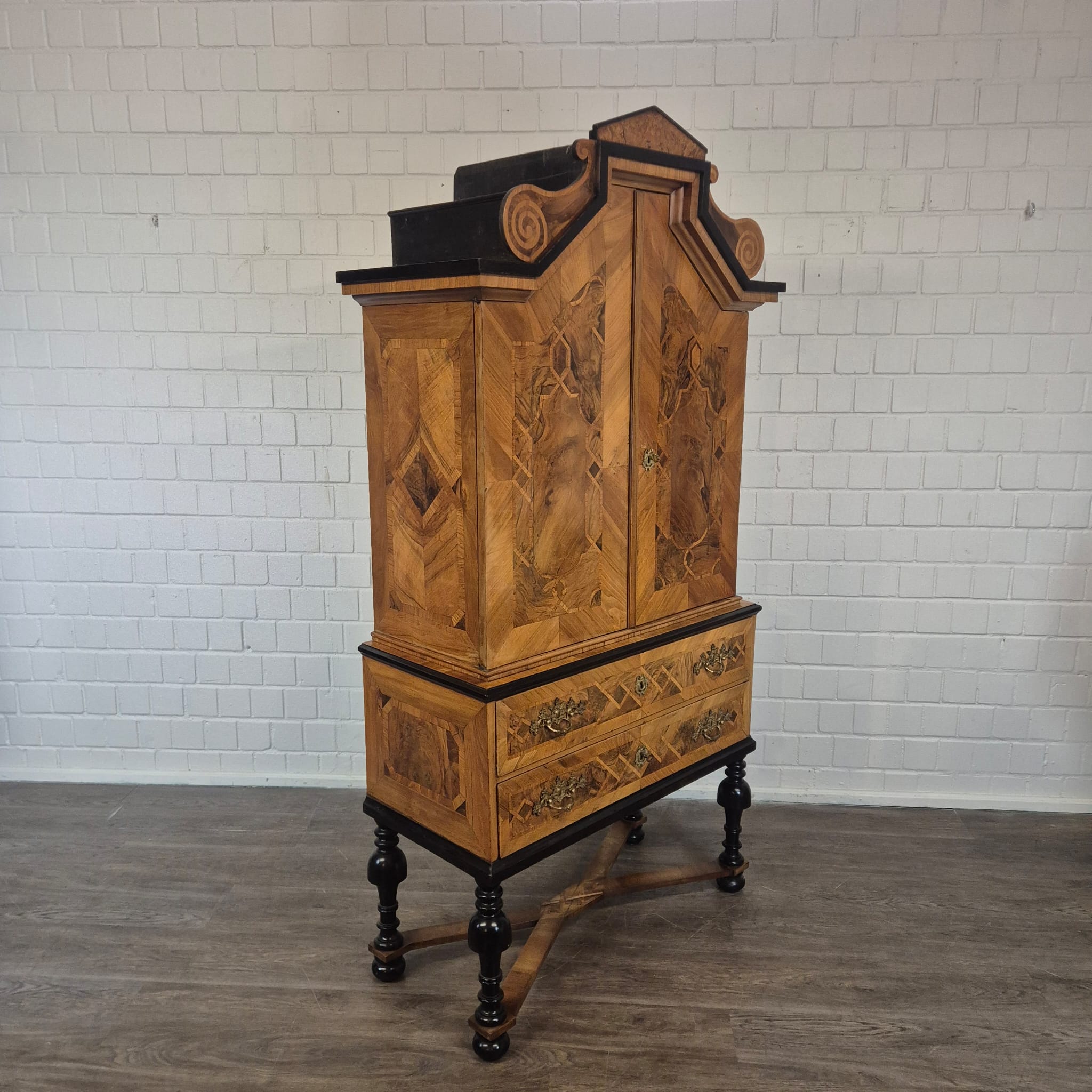 Cabinet Baroque 1770 Walnut - Image 4