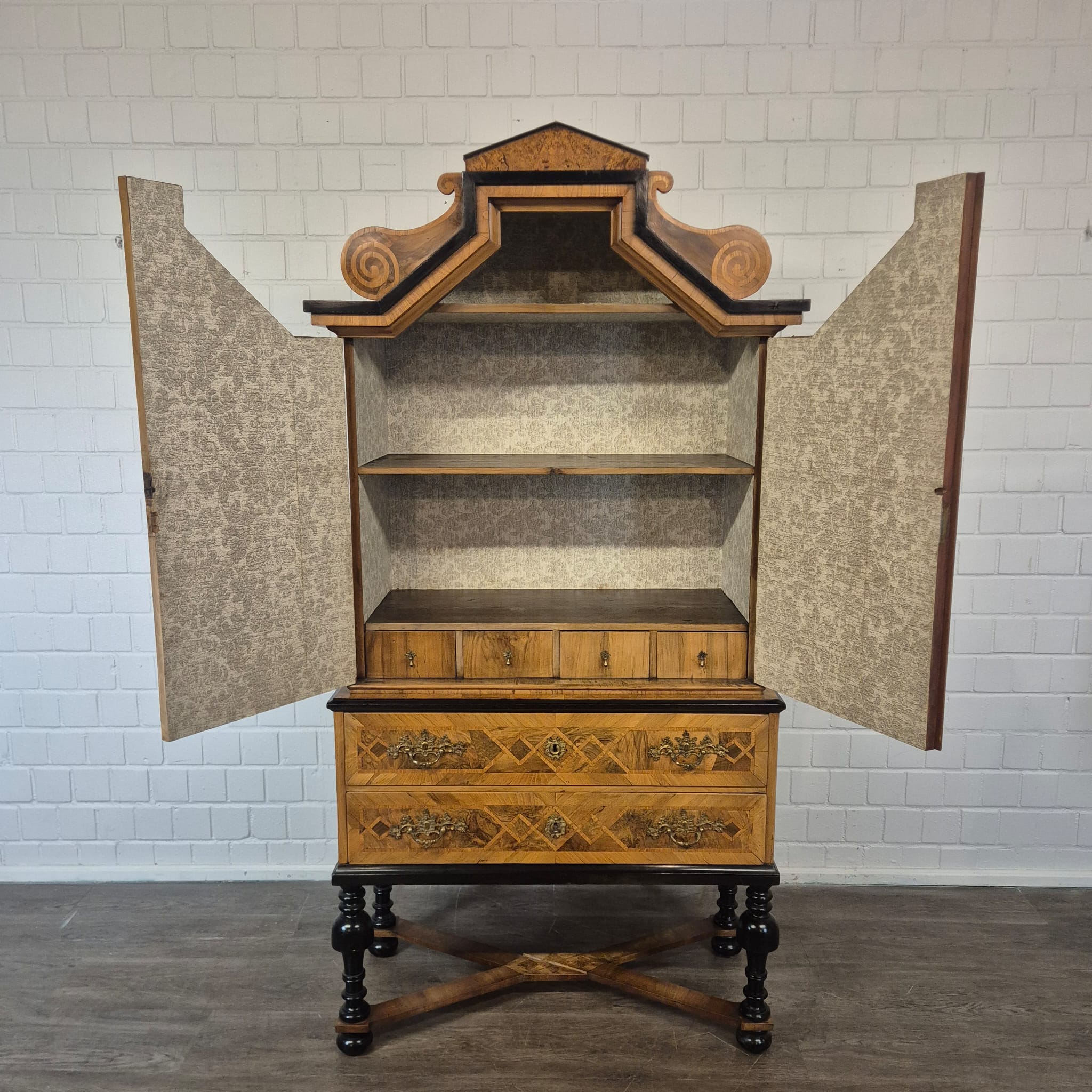 Cabinet Baroque 1770 Walnut - Image 20