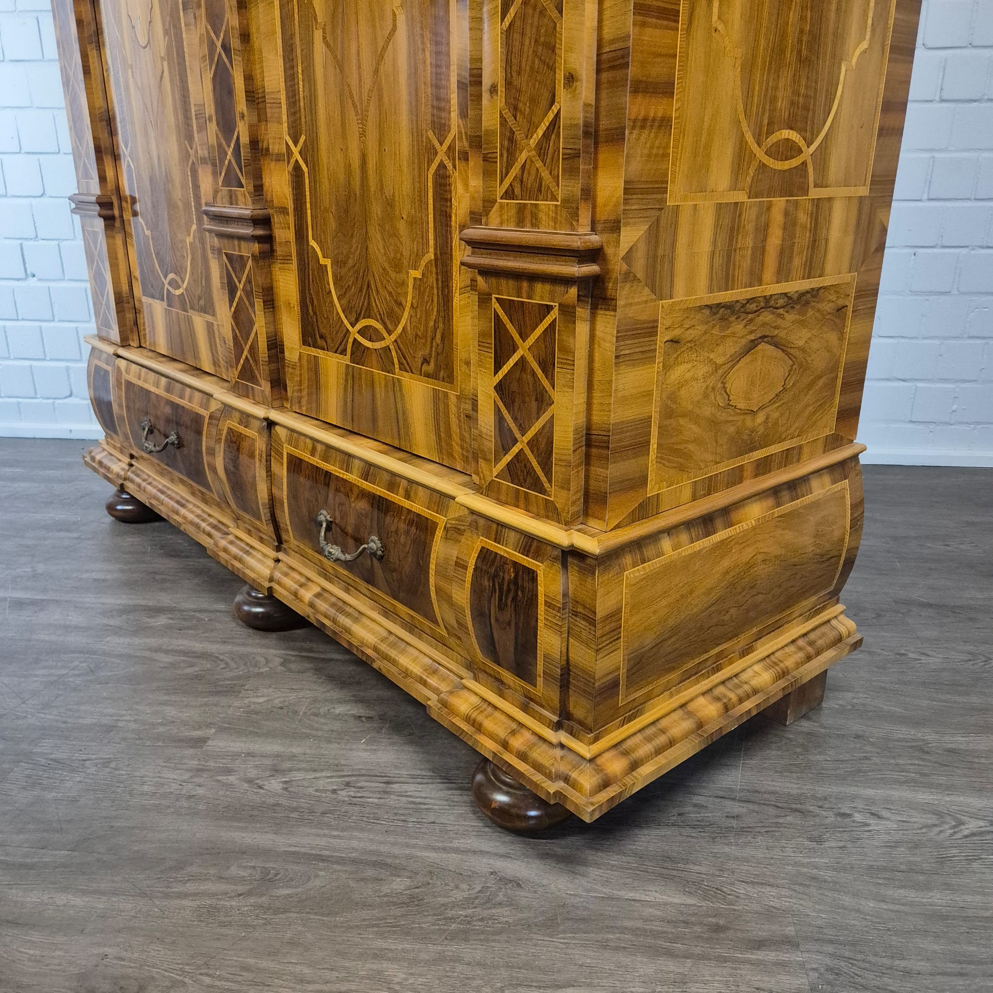 Wardrobe Baroque 1780 Walnut - Image 13
