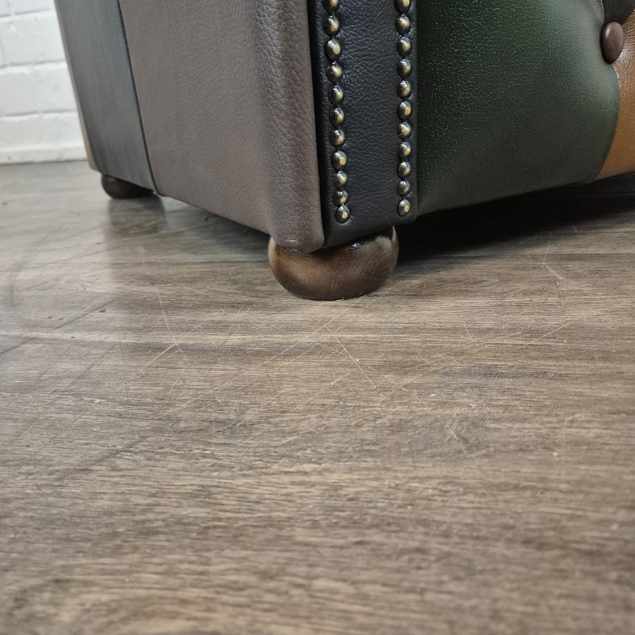 Chesterfield Armchair Leather Model Jungle - Image 9