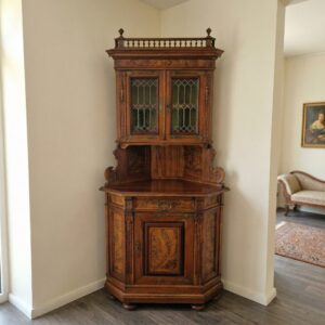 Corner Cabinet Gründerzeit 1880 Walnut