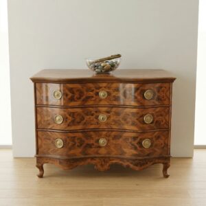 Chest of Drawers Baroque 1770 Walnut