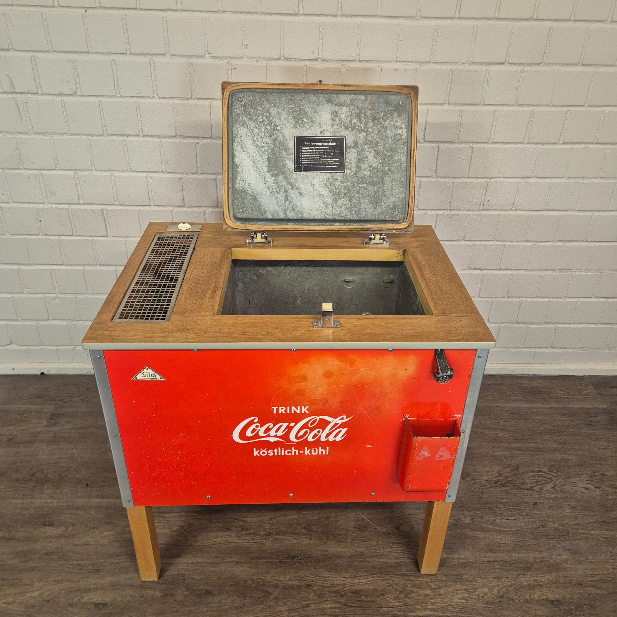 Vintage Coca-Cola Cooler 1950s - Image 12