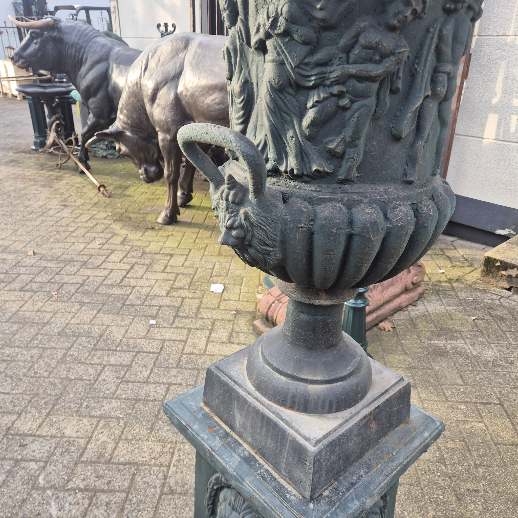 Cast Iron Vase on Pedestal 1.60 m - Image 8