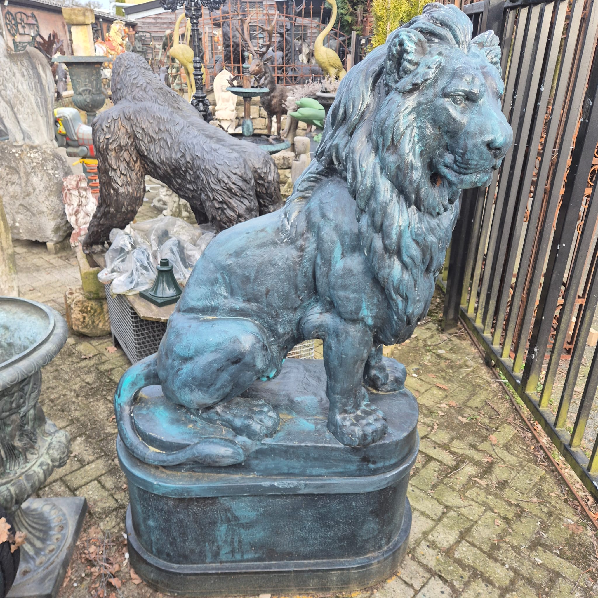 Concrete Lion Garden Statue 1.80 m - Image 8