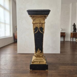 Black-Gold Marble Columns 1.24 m