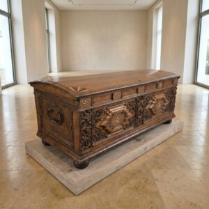 Chest Baroque 1770 Oak