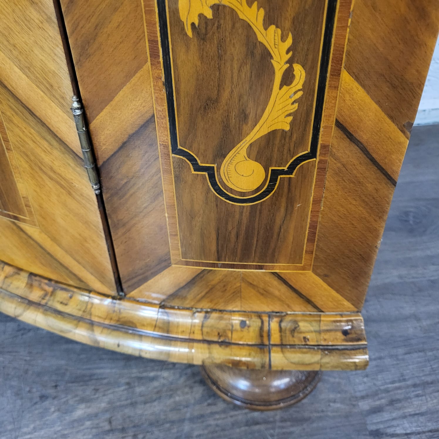Corner Cabinet Baroque 1780 Walnut - Image 16