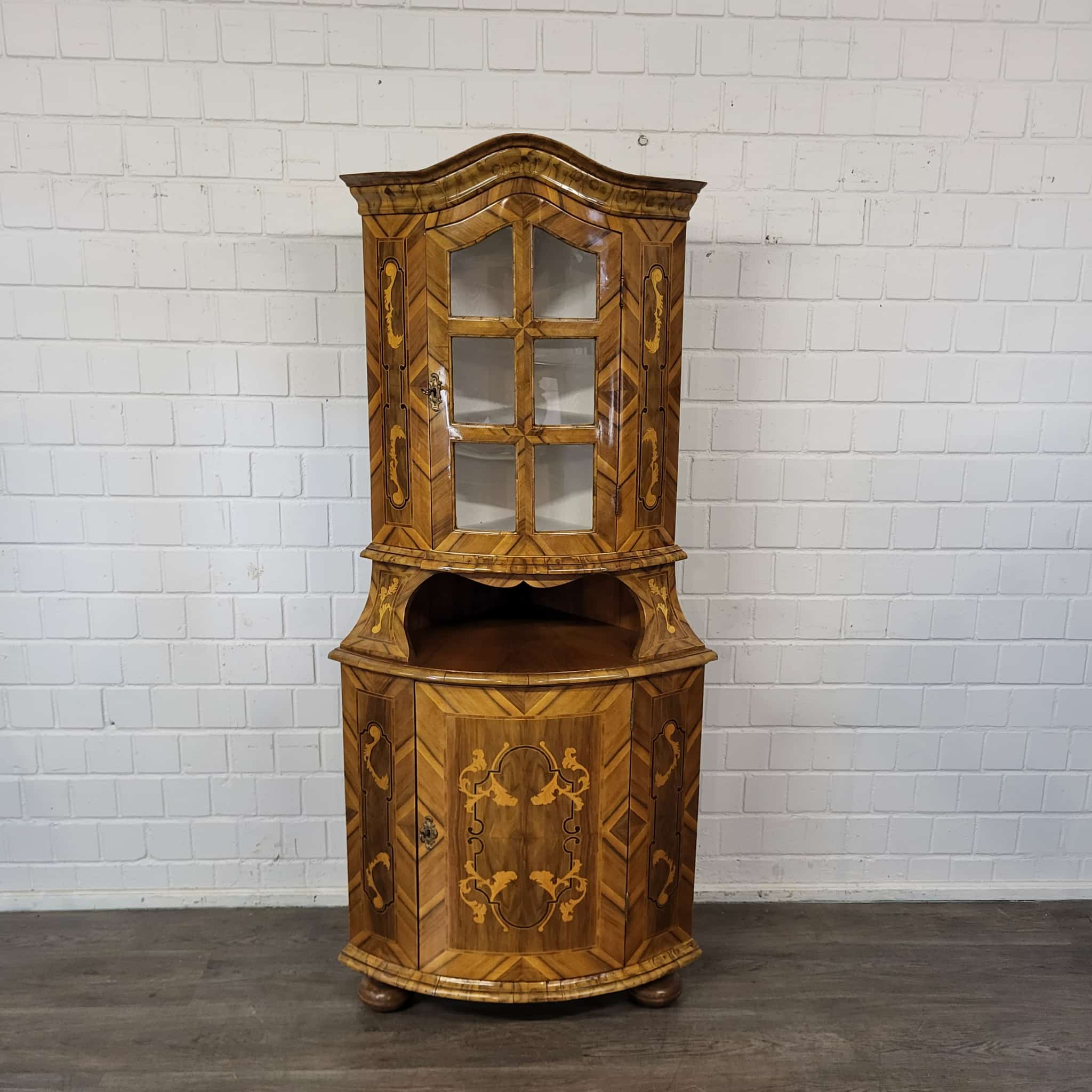 Corner Cabinet Baroque 1780 Walnut - Image 3