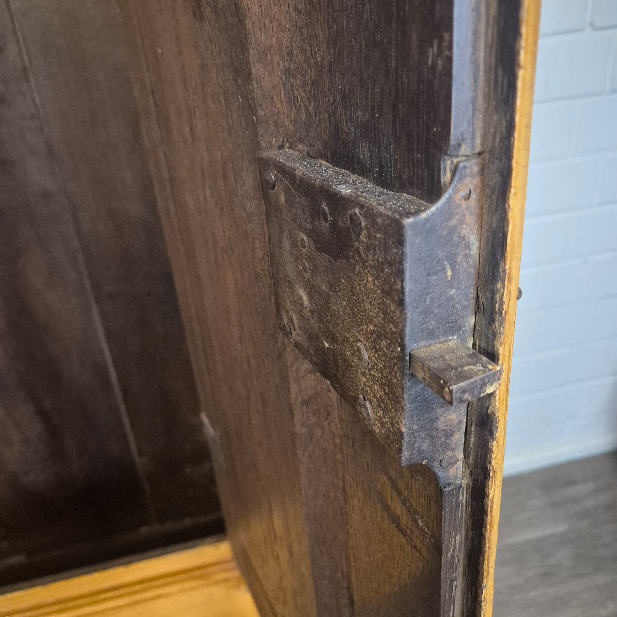 Wardrobe Late Baroque / Classicist 1780 Oak - Image 15