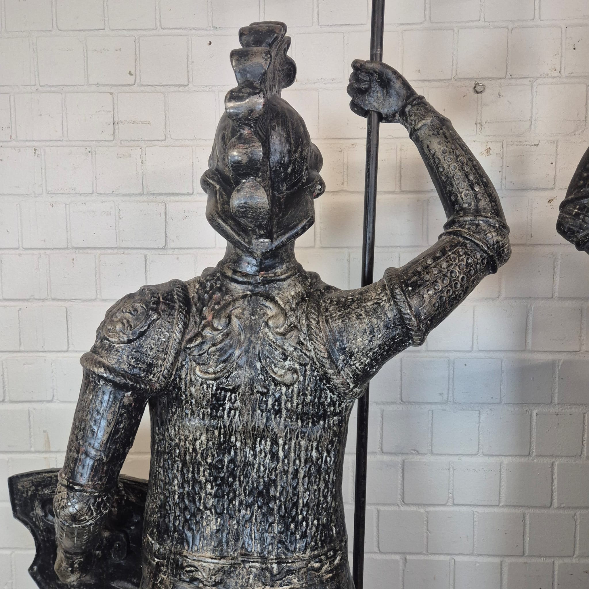Iron Knight Statues – 2.75 m - Image 19