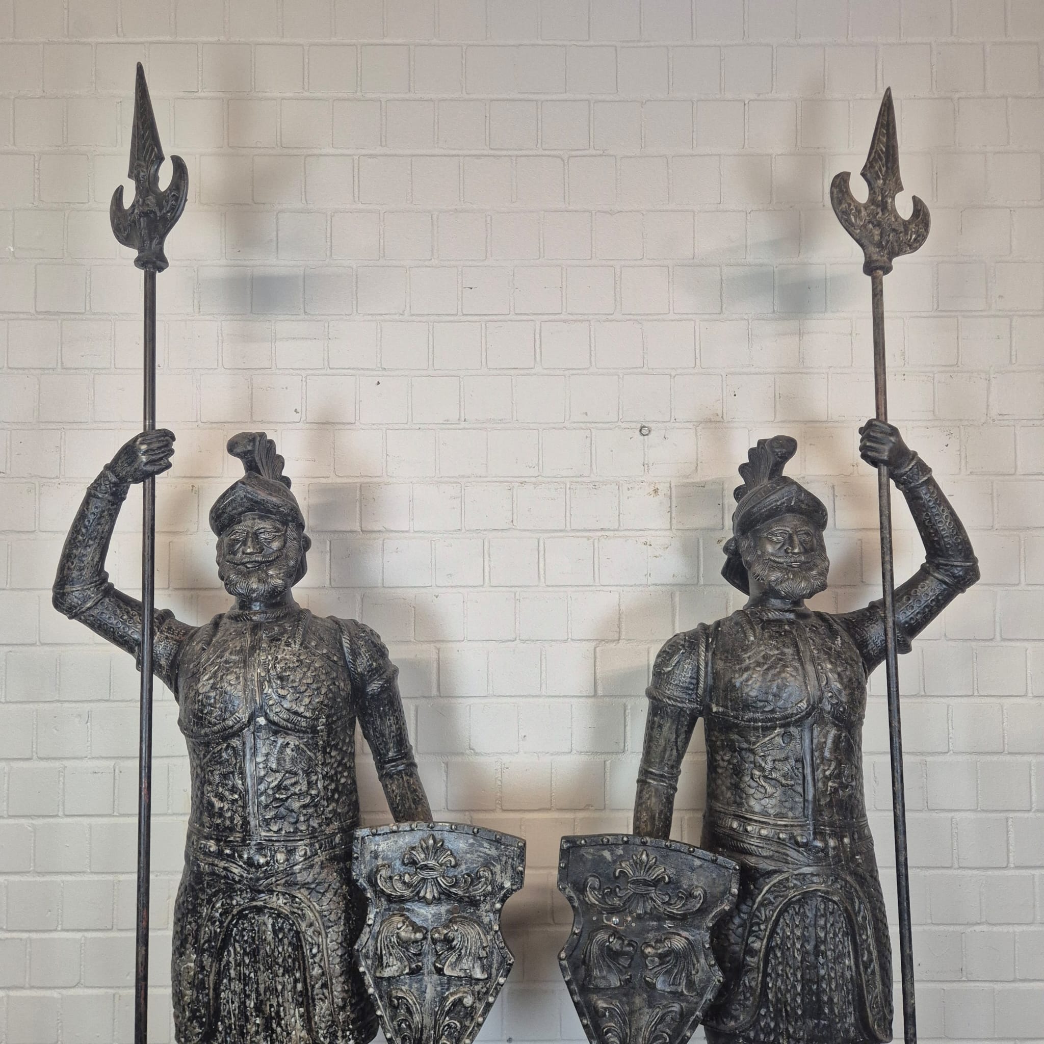 Iron Knight Statues – 2.75 m - Image 6